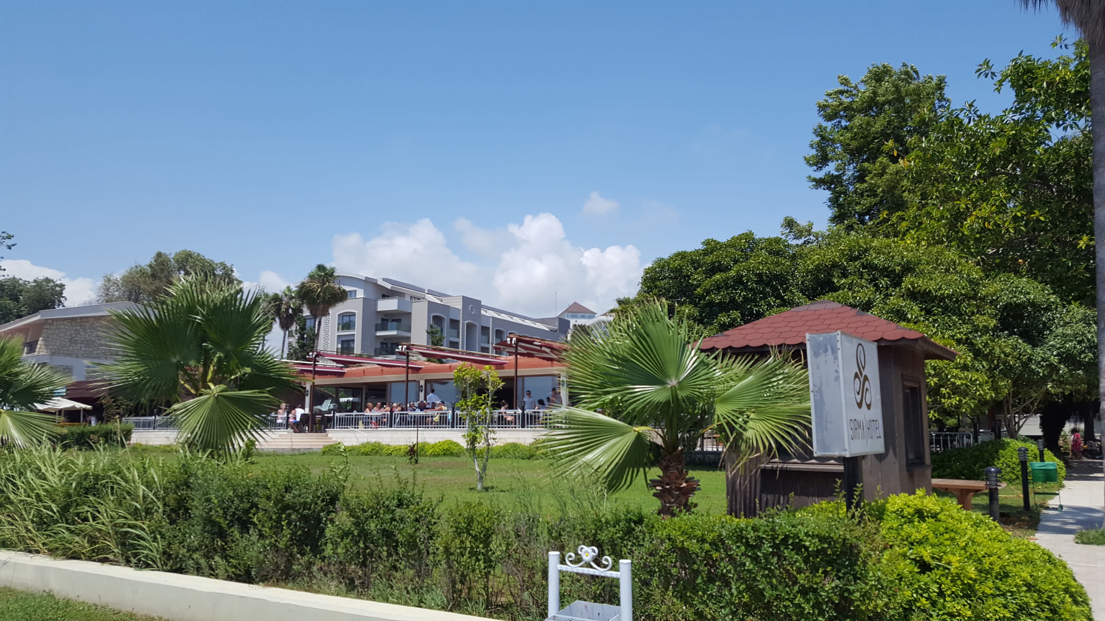 Hotel Sirma Ansicht 2