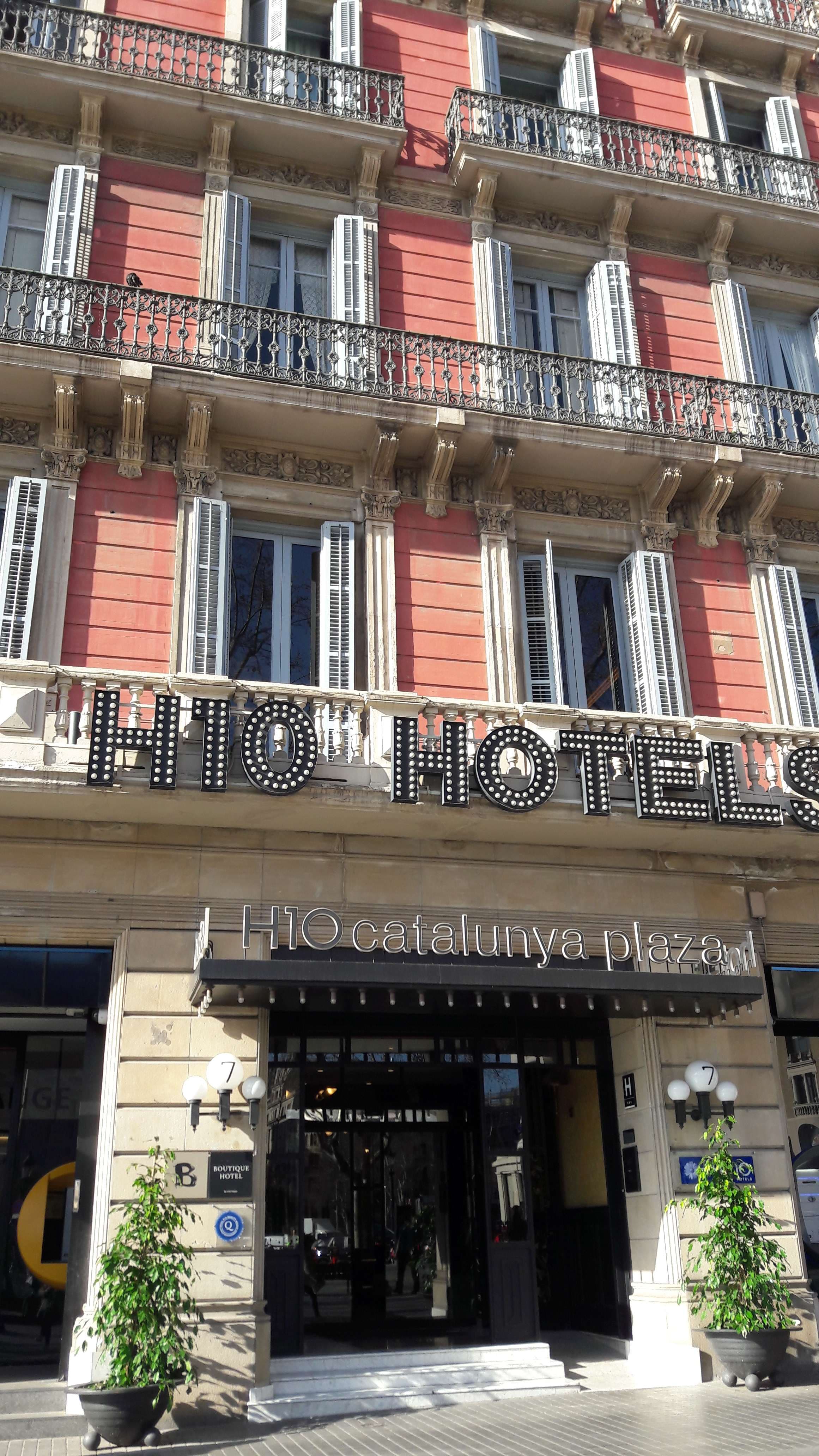 H10 Catalunya Plaza Boutique Hotel Ansicht 2
