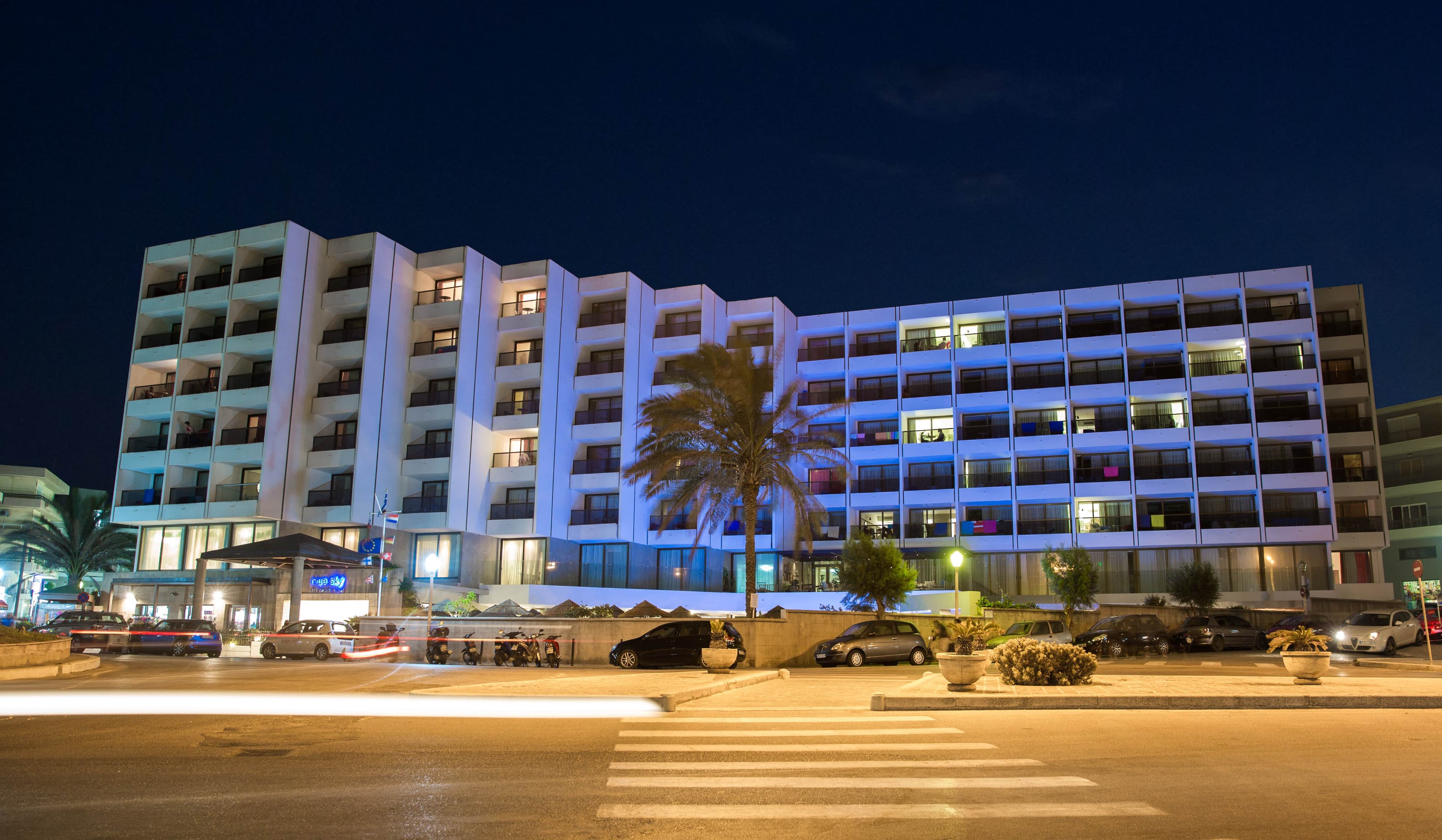 Blue Sky City Beach Hotel