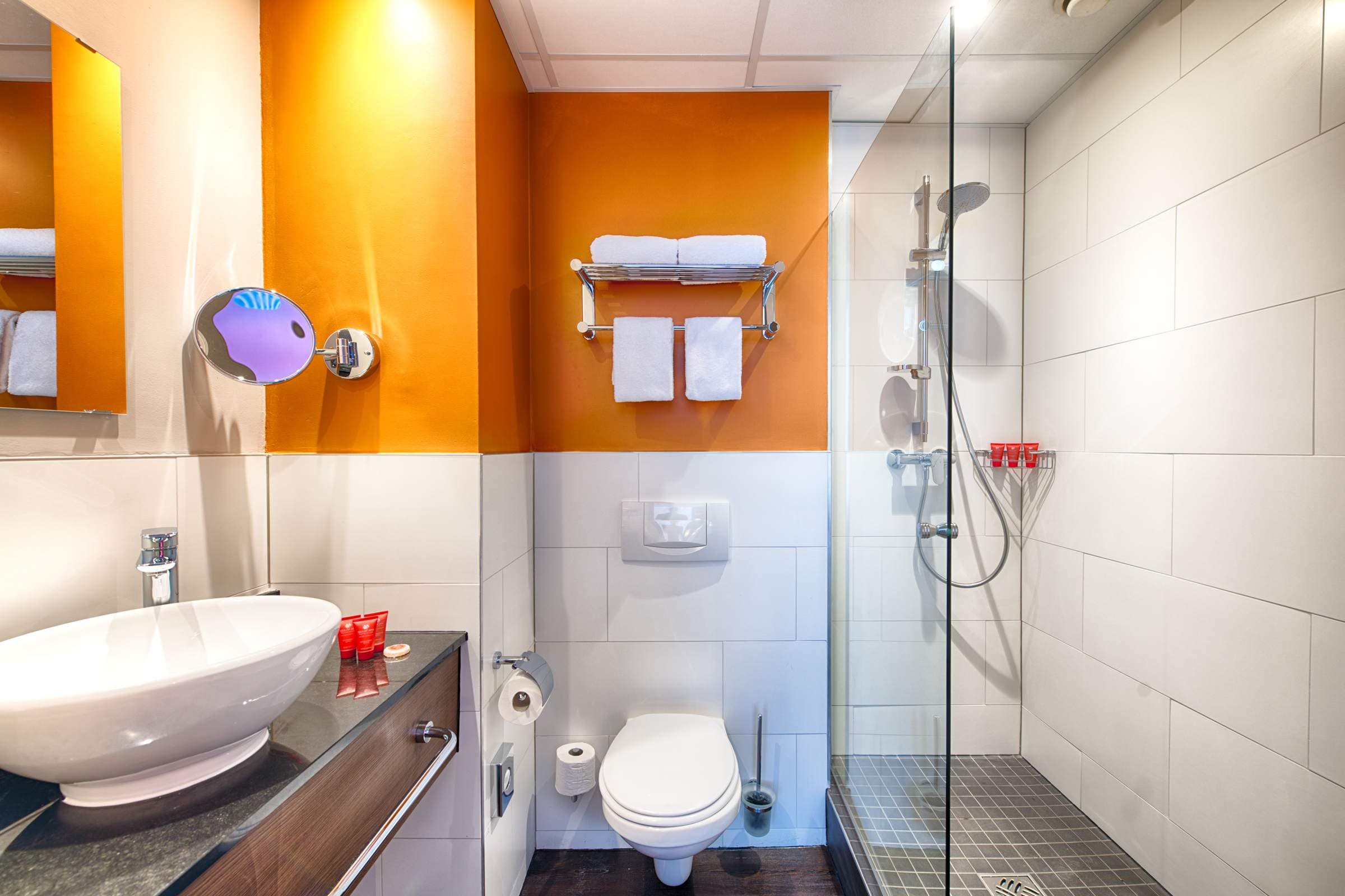 Leonardo Hotel Amsterdam City Center Ansicht 3