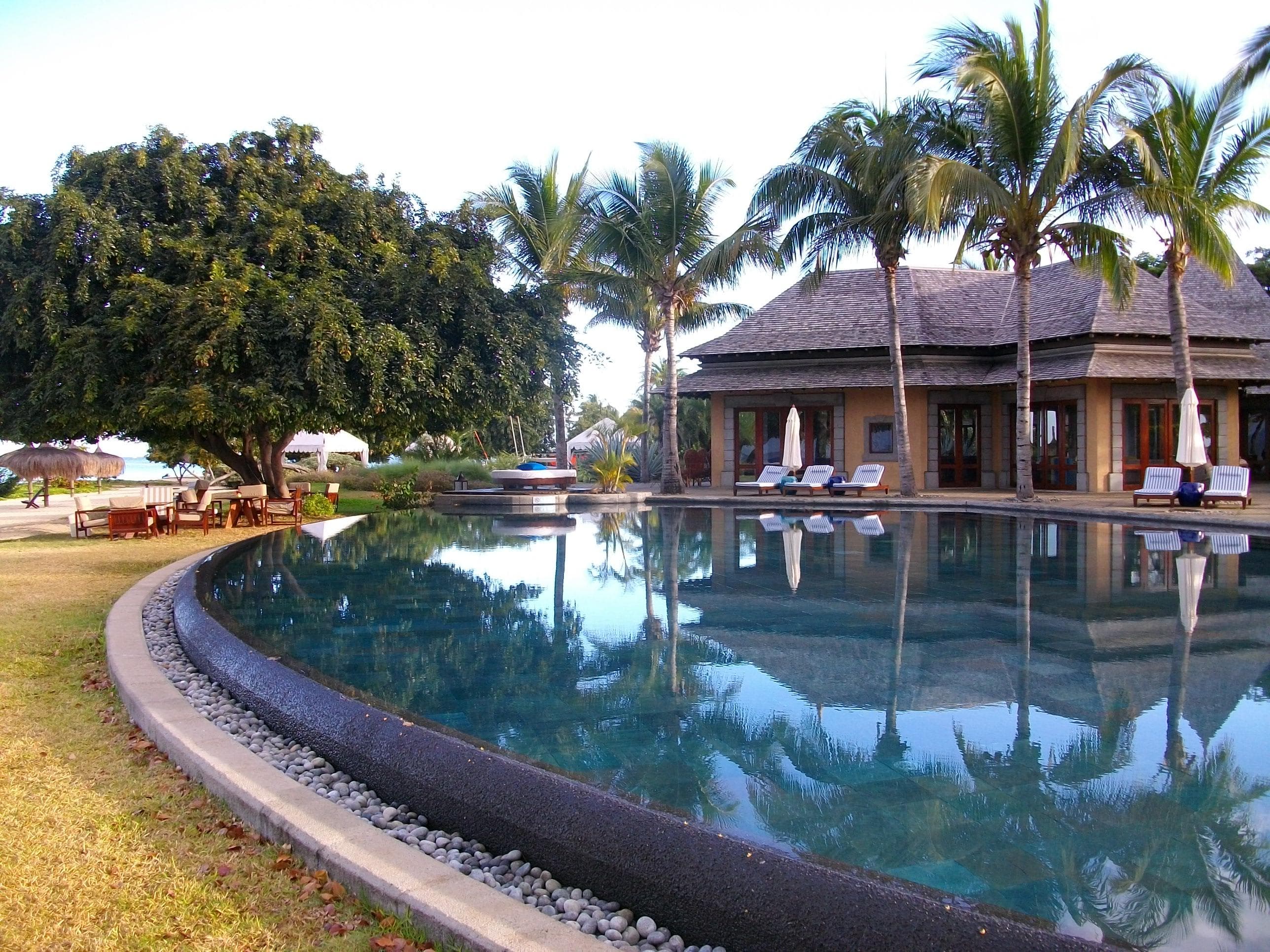 Hotel Maradiva Villas Resort & Spa