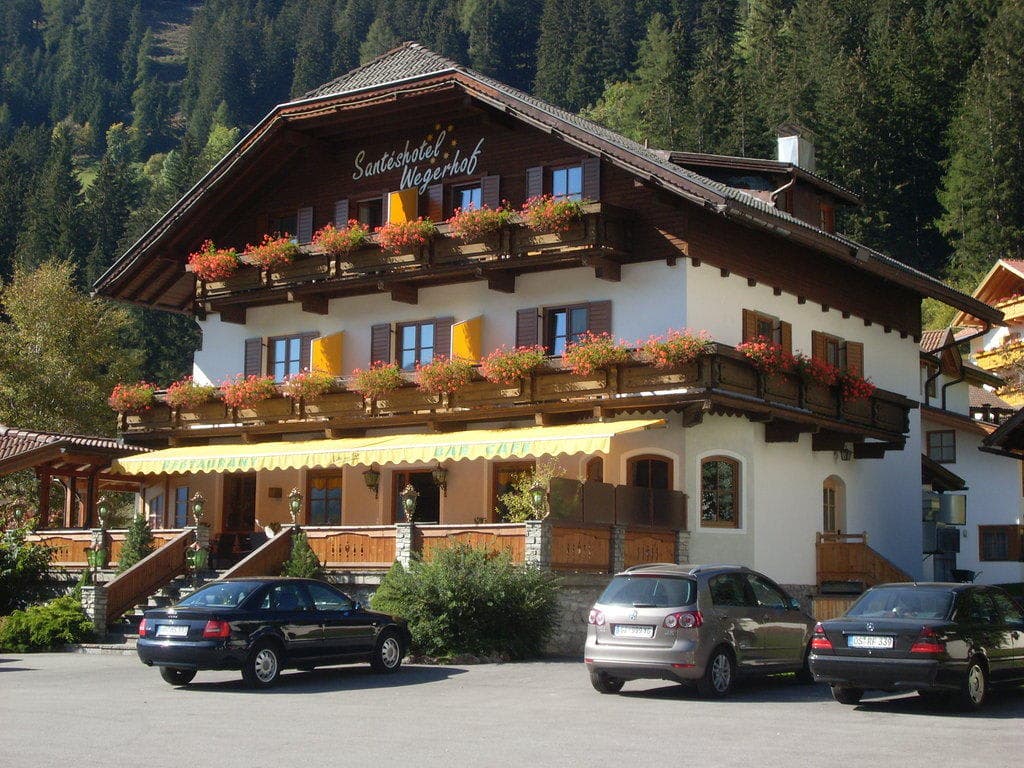 Santeshotel Ansicht 2