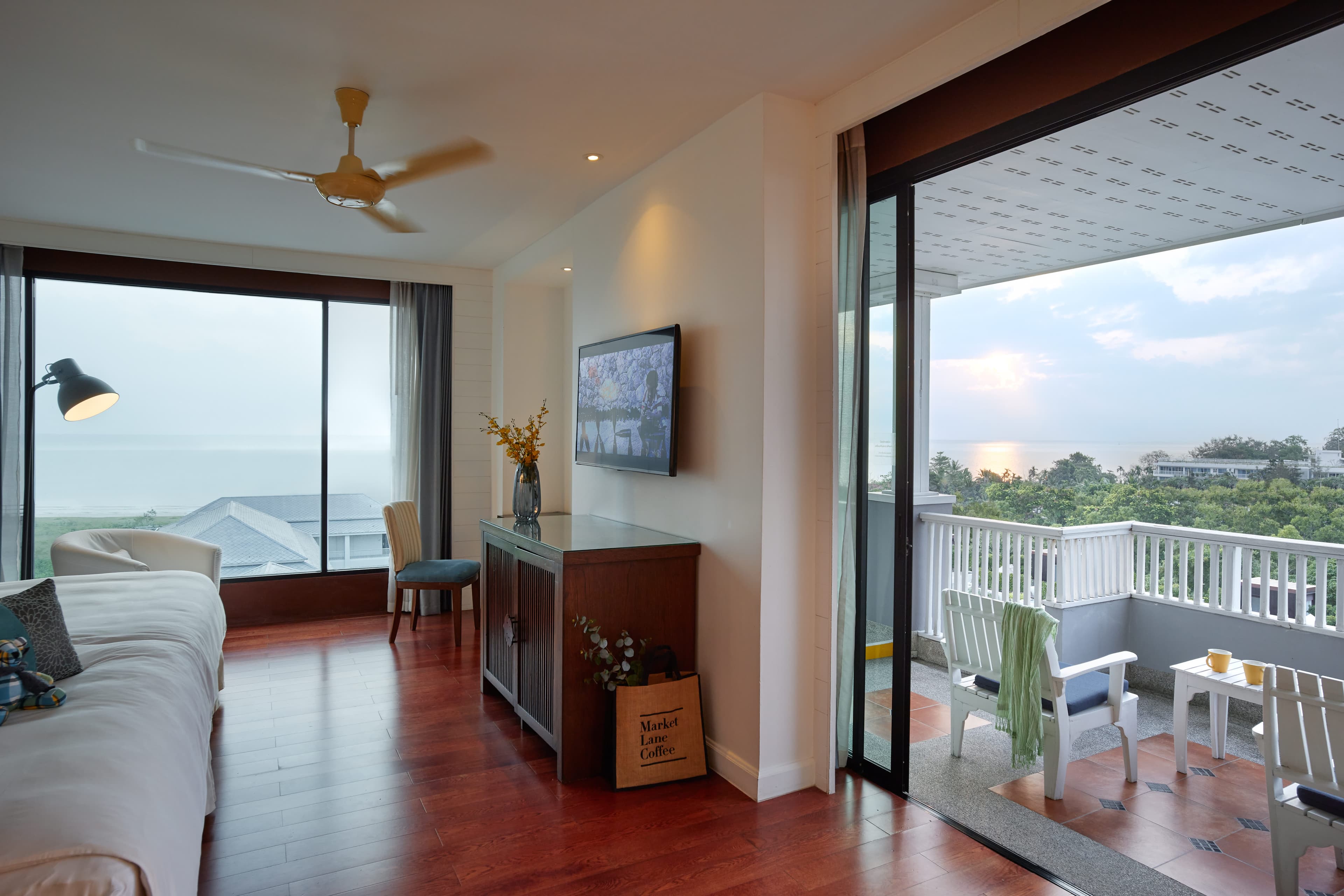 Loligo Resort Hua Hin +A Fresh Twsit By Let's Sea