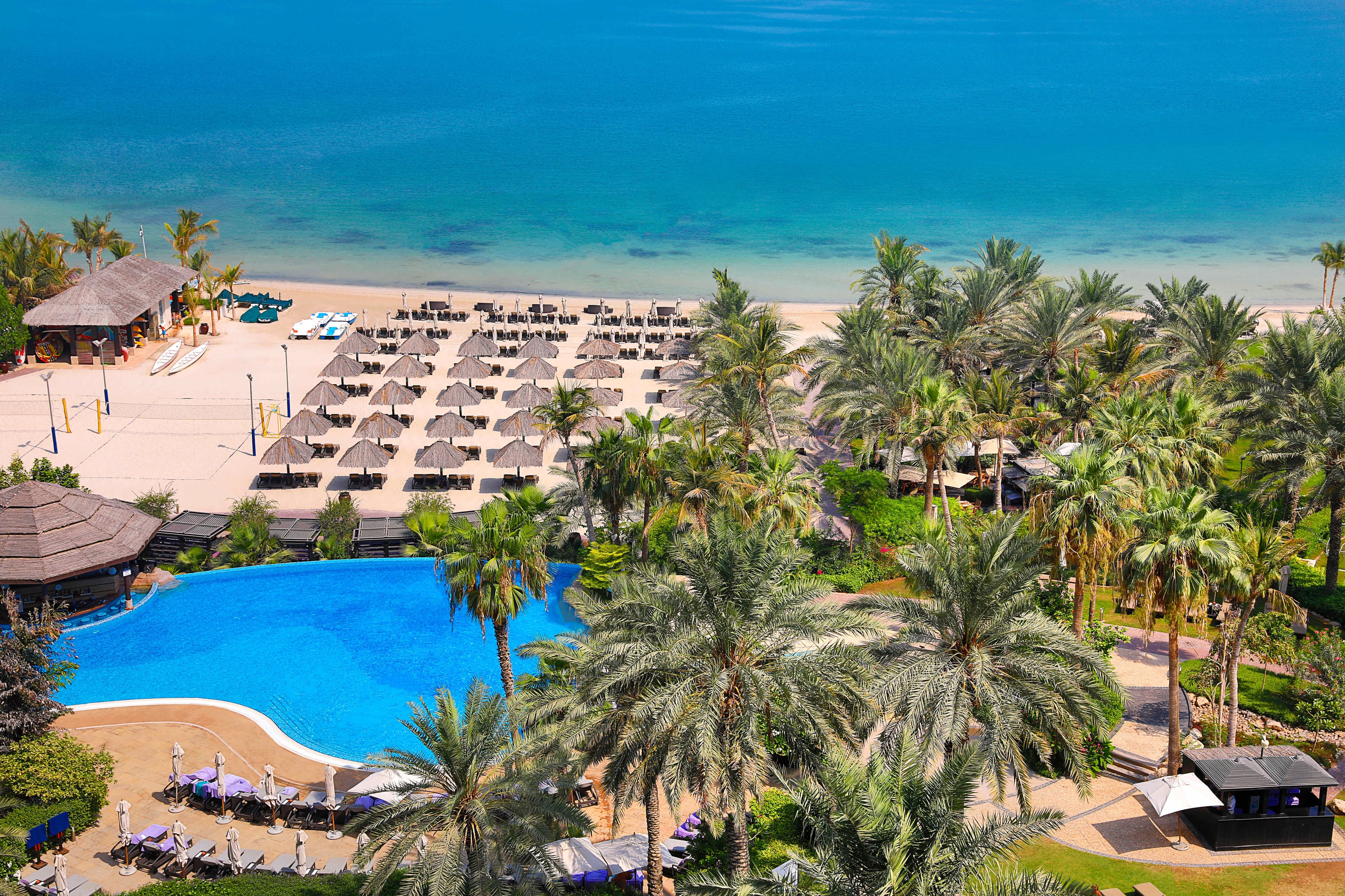 Le Meridien Mina Seyahi Beach Resort & Waterpark