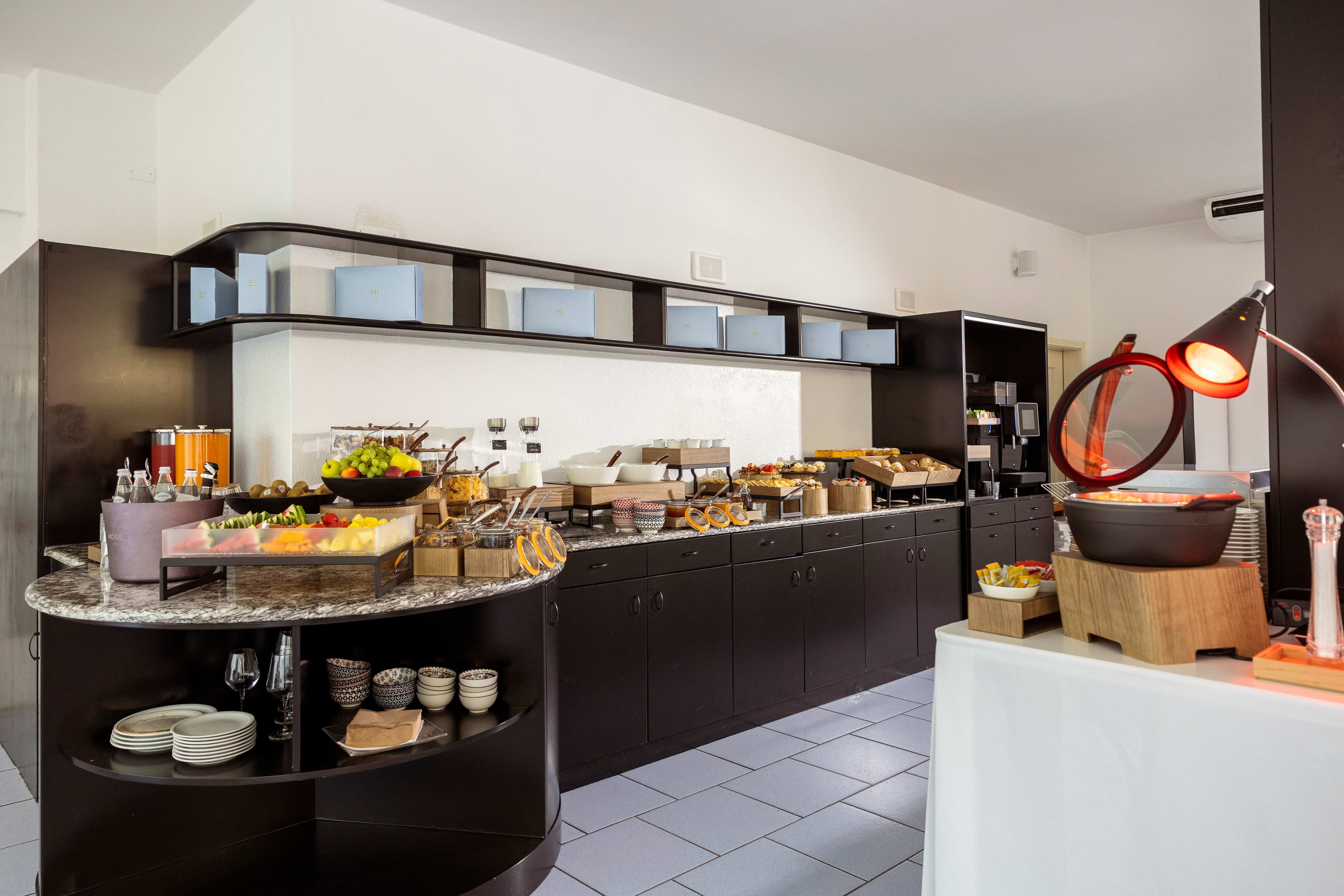Hi Hotels Riva - Lakeview Ansicht 6