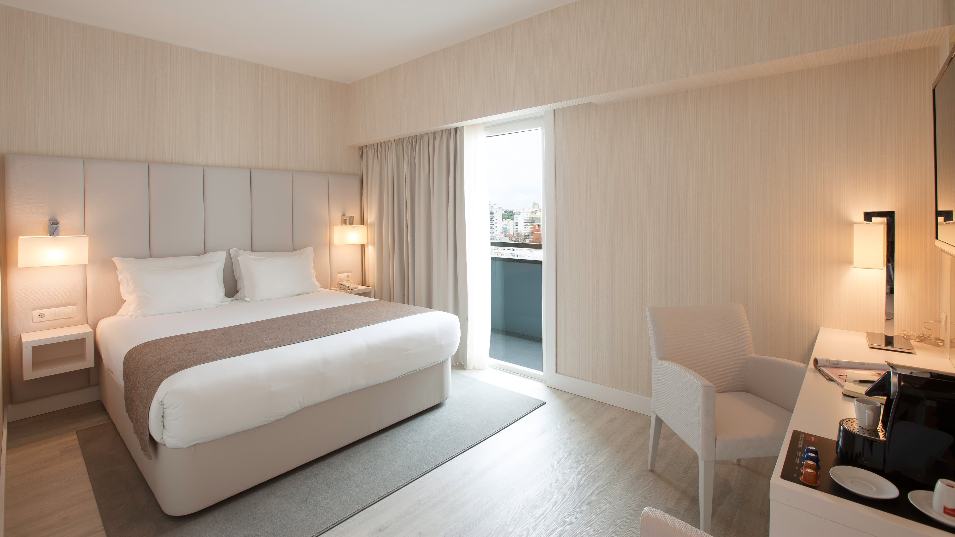 Lutecia Smart Design Hotel Ansicht 4