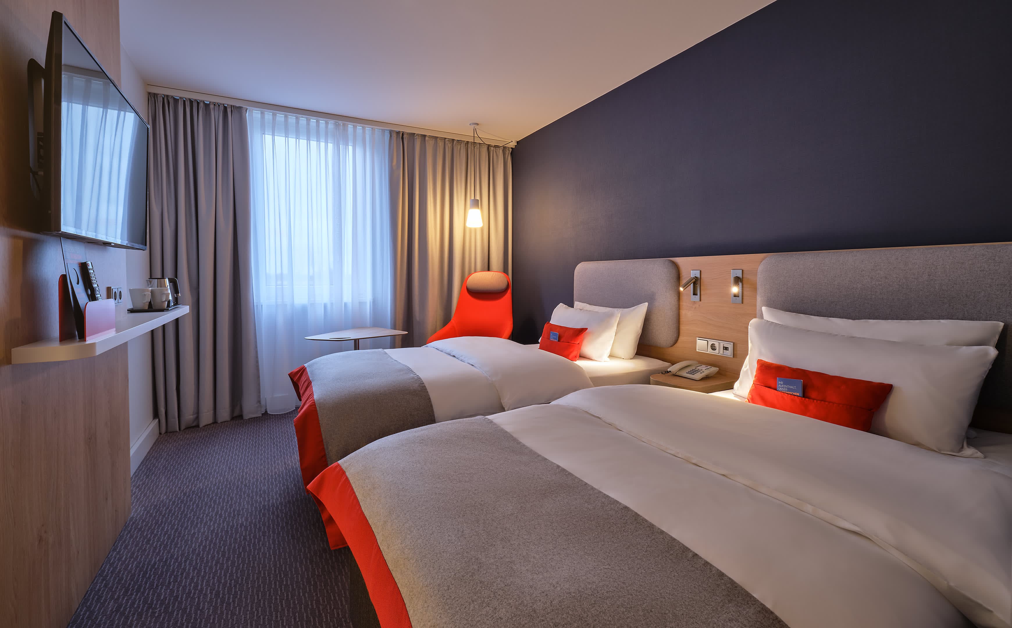 Holiday Inn Express Frankfurt - Messe Ansicht 6