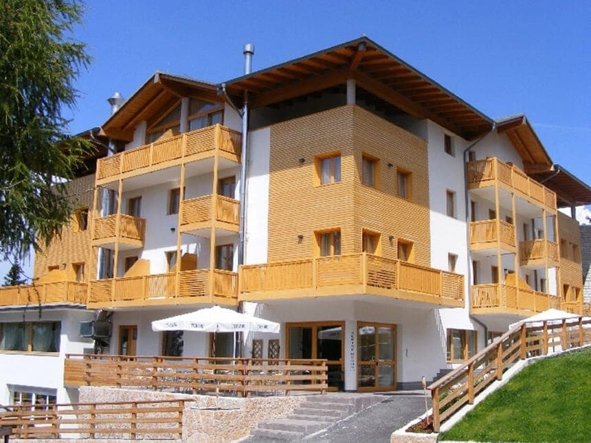 Hotel Alpine Mugon