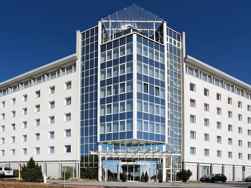 Globana Airport Hotel