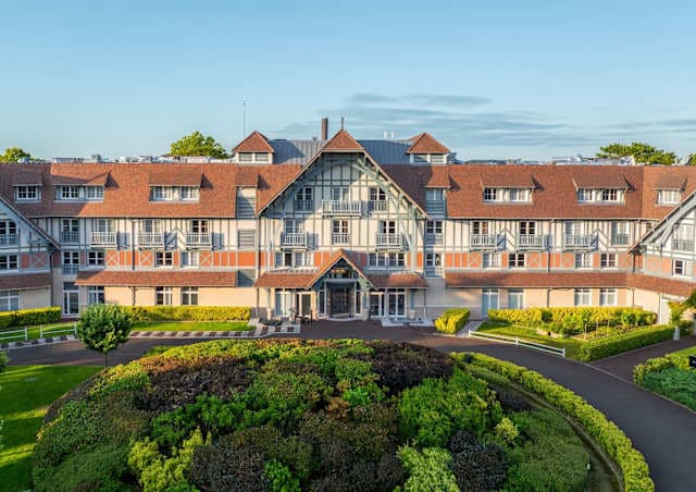 Renaissance Paris Hippodrome De St. Cloud Hotel