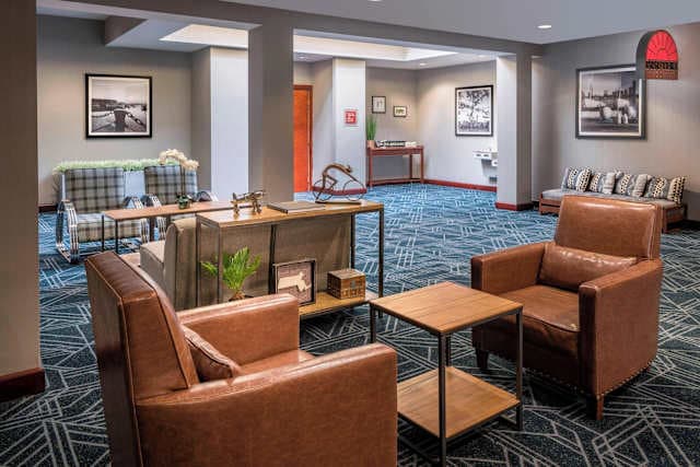 Hotel Four Points by Sheraton Boston Logan International Airport