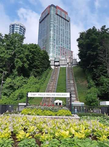 Embassy Suites Hotel Niagara Falls / Fallsview