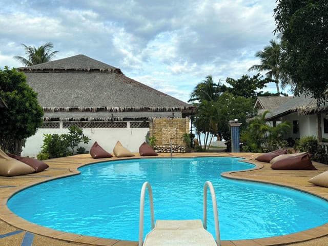 Hotel Phuwadee Resort & Spa