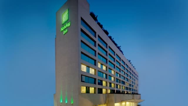 Holiday Inn Mumbai International Airport