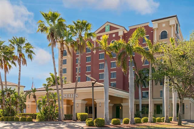 Hotel Embassy Suites Fort Myers Estero