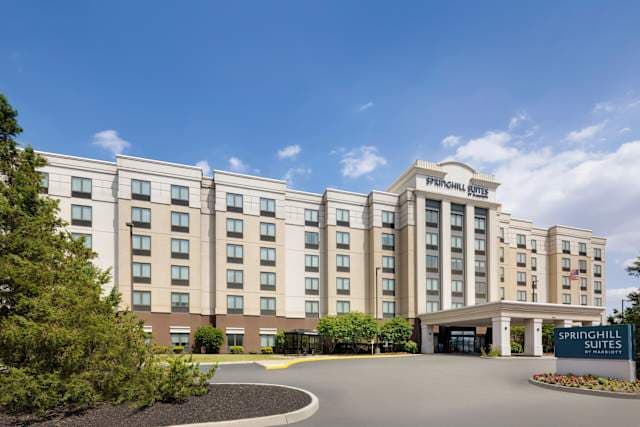 SpringHill Suites by Marriott Newark Liberty International Airport