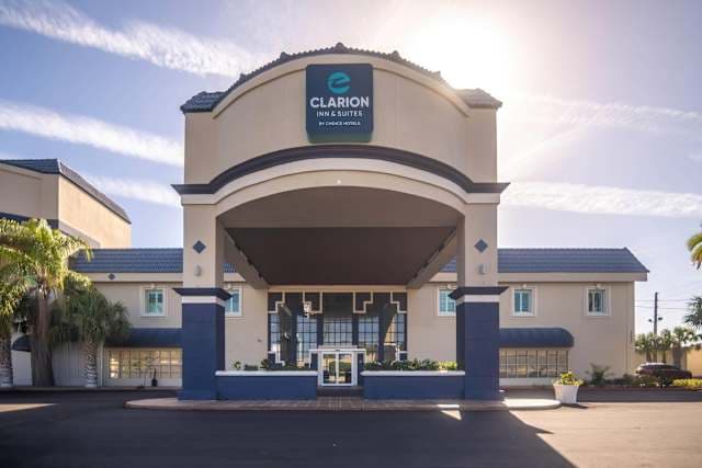 Clarion Inn & Suites Clearwater