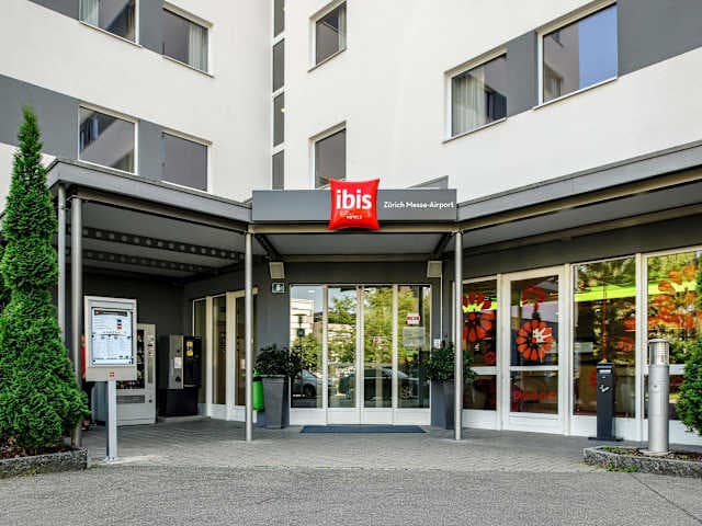 Hotel ibis Zürich Messe Airport