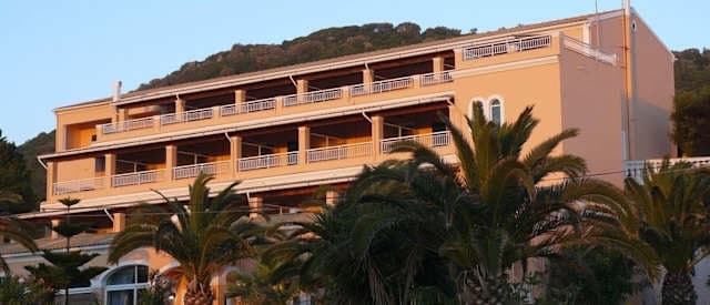 Paramonas Hotel