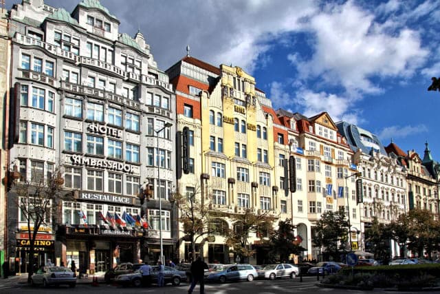 Hotel Ambassador Zlata Husa