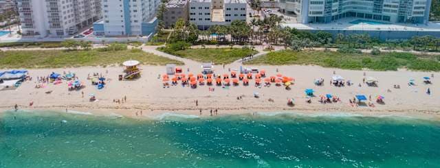 Hotel Crystal Beach Suites & Health Club