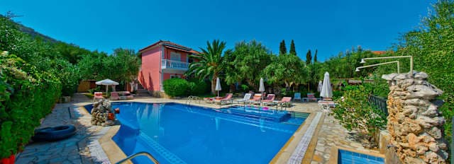 Kyprianos Studios & Apartments