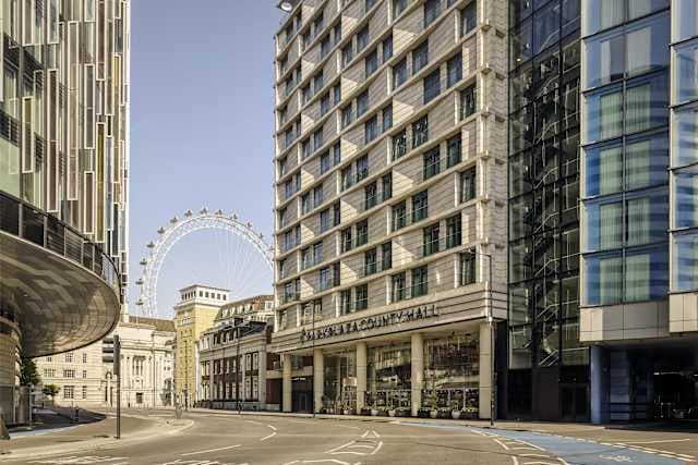 Park Plaza County Hall London