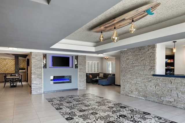 Best Western Plus Manhattan Beach Hotel