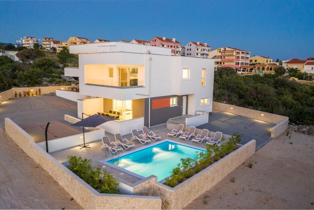 Sanda Luxus Apartment 6 in Novalja